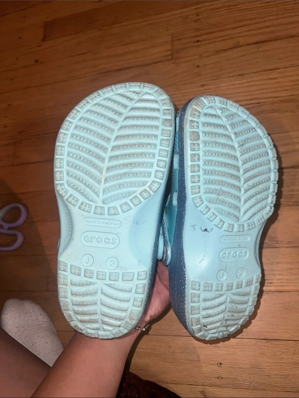 CROCS Kids Aqua Elsa Glitter Strap Clogs